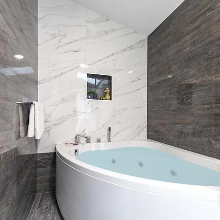 Premium With Jacuzzi