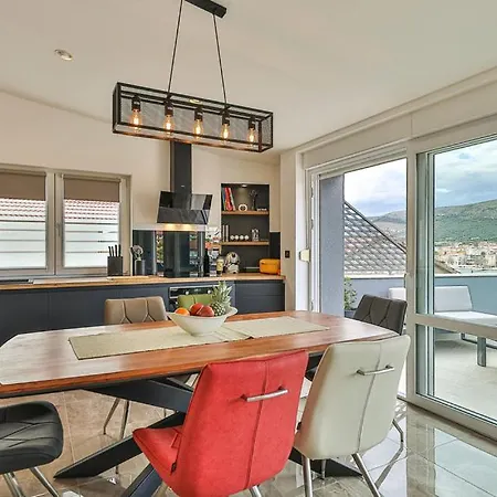 Premium With Jacuzzi Apartment