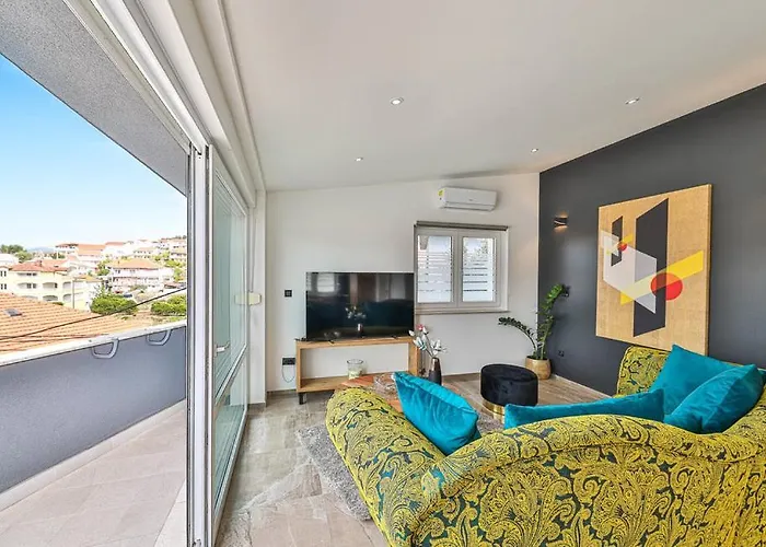 Premium With Jacuzzi * Trogir