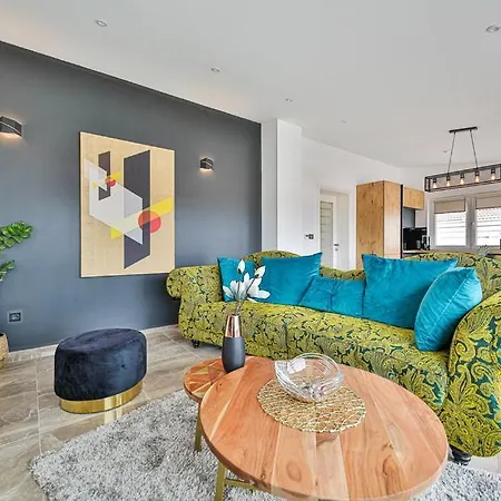 Premium With Jacuzzi *